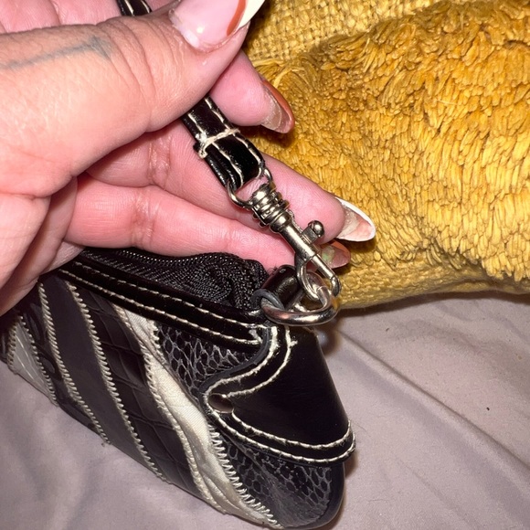 Vintage Y2K Mini Chateau Bag - Picture 3 of 4